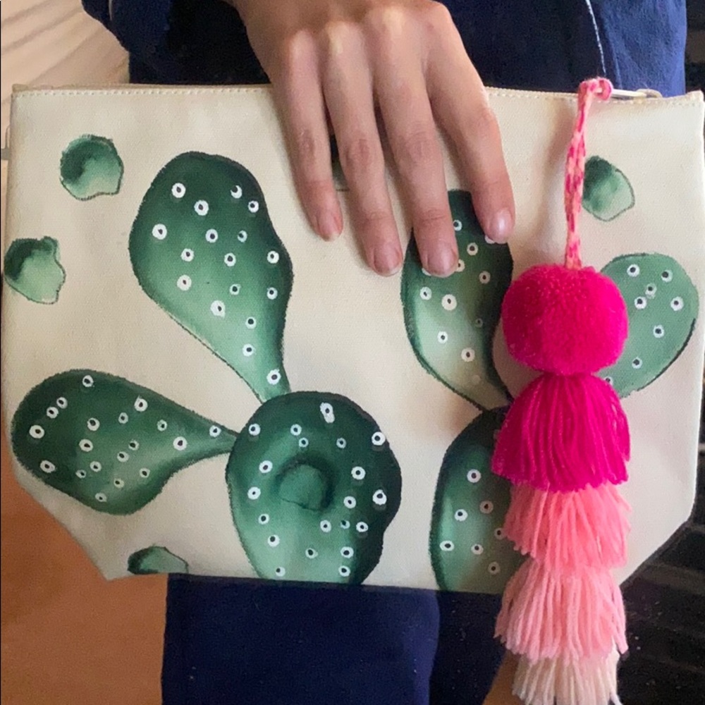 Canvas clutch